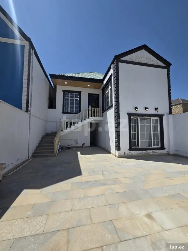 Satılır 6 otaqlı həyət evi 200 m²