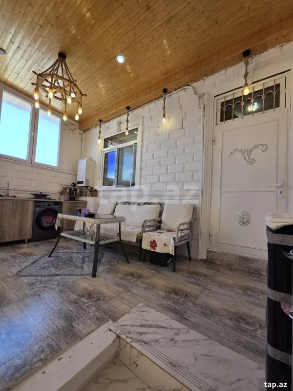 Satılır 4 otaqlı həyət evi 100 m²