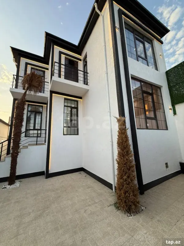 Satılır 5 otaqlı həyət evi 200 m²