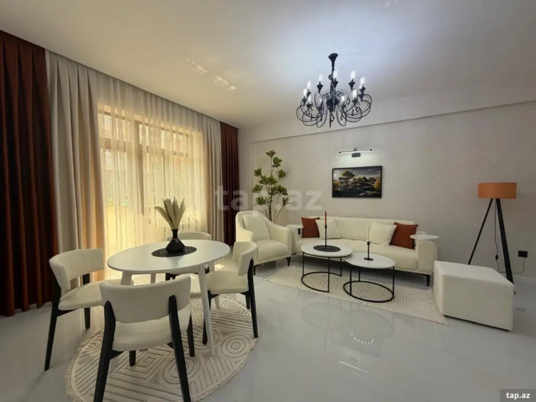 Satılır 3 otaqlı yeni tikili 80 m²