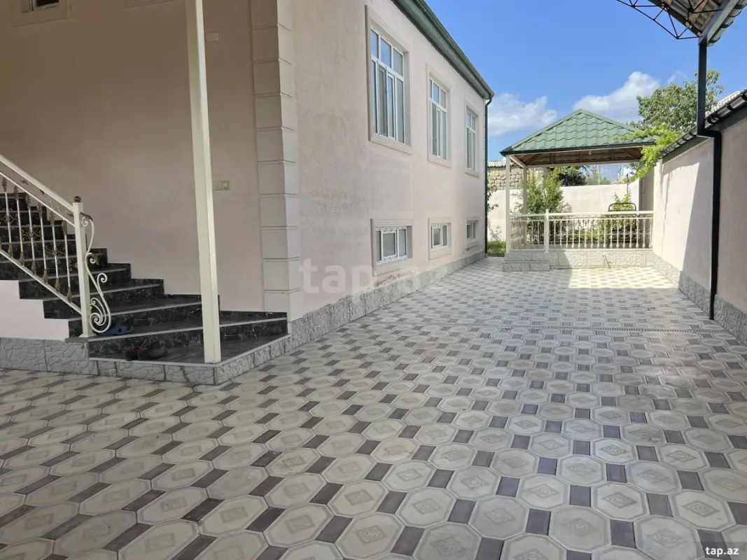 Kirayə verilir 5 otaqlı həyət evi 100 m²