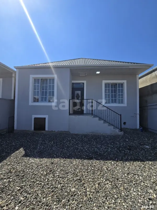 Satılır 3 otaqlı həyət evi 75 m²