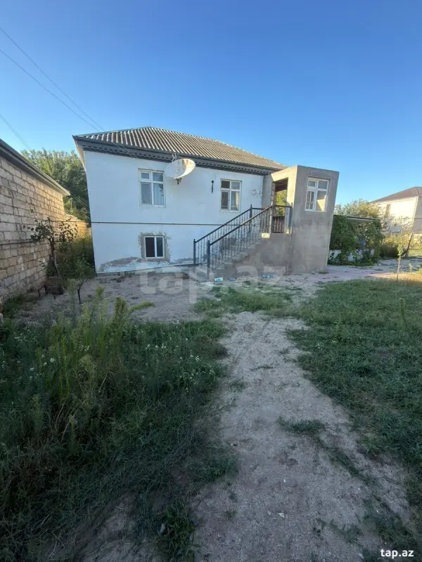 Satılır 4 otaqlı həyət evi 150 m²