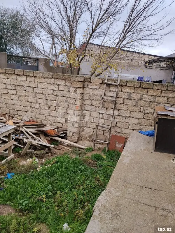 Satılır 5 otaqlı həyət evi 130 m²
