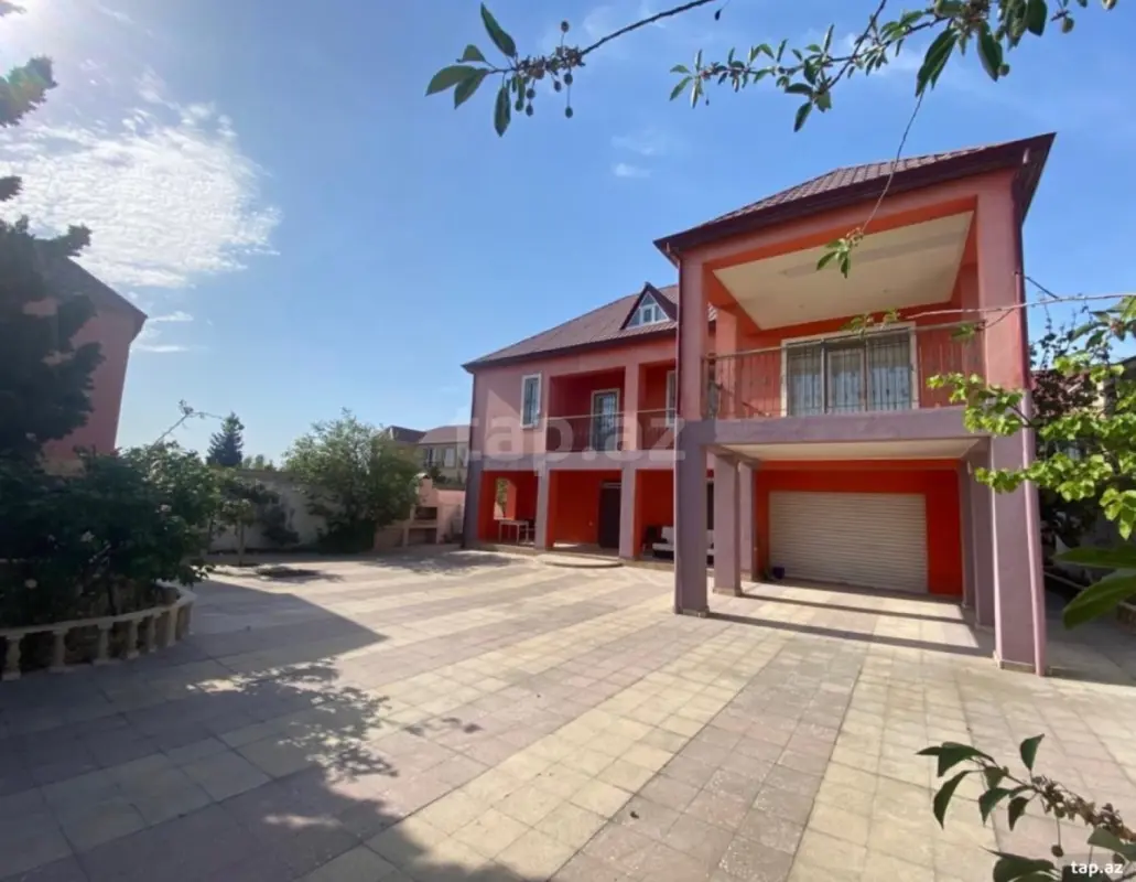 Kirayə verilir 4 otaqlı həyət evi 200 m²