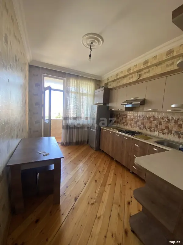 Kirayə verilir 2 otaqlı yeni tikili 90 m²