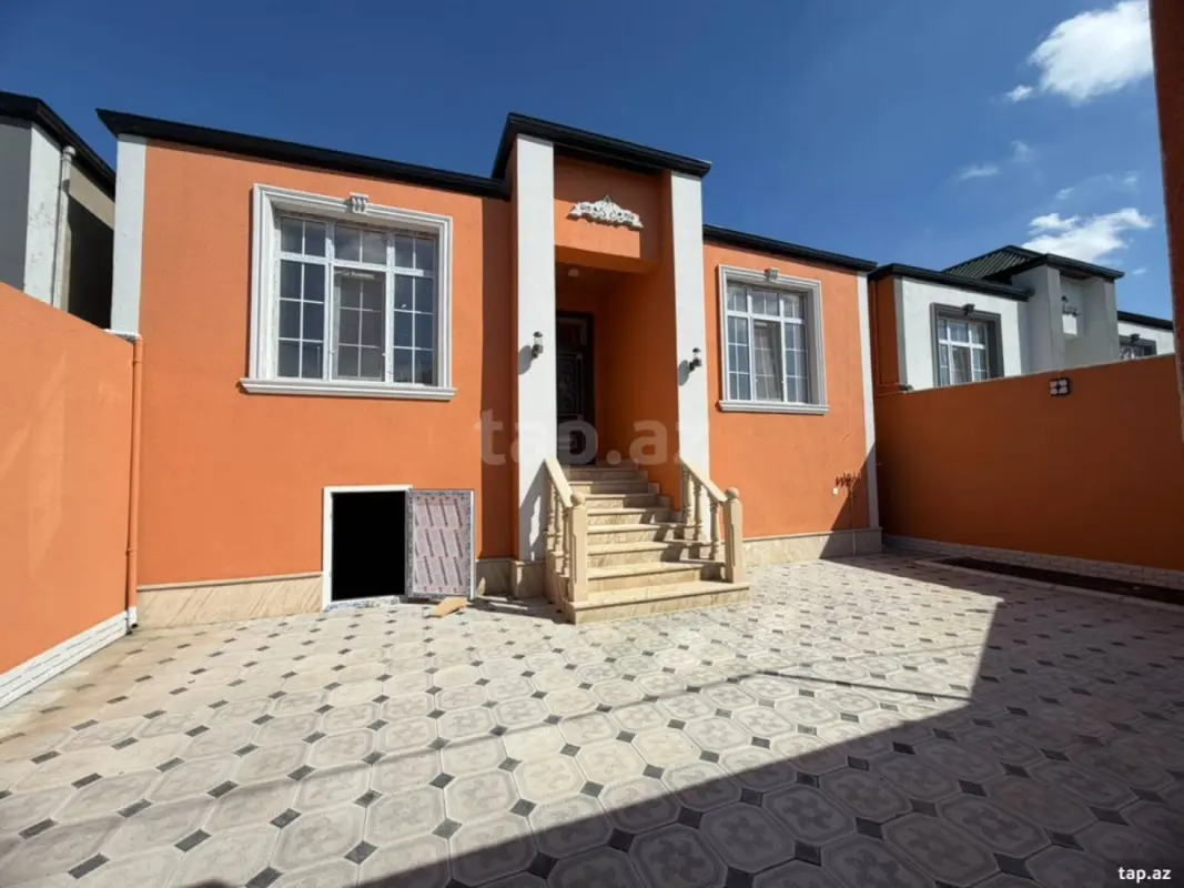 Satılır 4 otaqlı həyət evi 120 m²