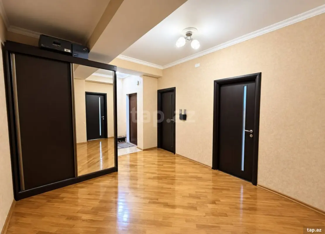 Satılır 2 otaqlı yeni tikili 110 m²
