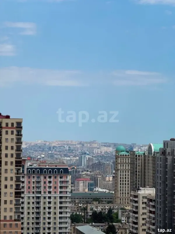 Satılır 3 otaqlı yeni tikili 121.3 m²
