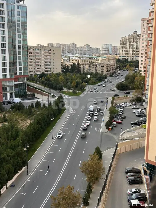Satılır 3 otaqlı yeni tikili 110 m²