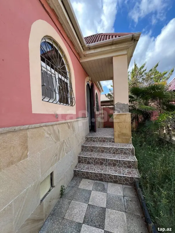 Satılır 3 otaqlı həyət evi 120 m²