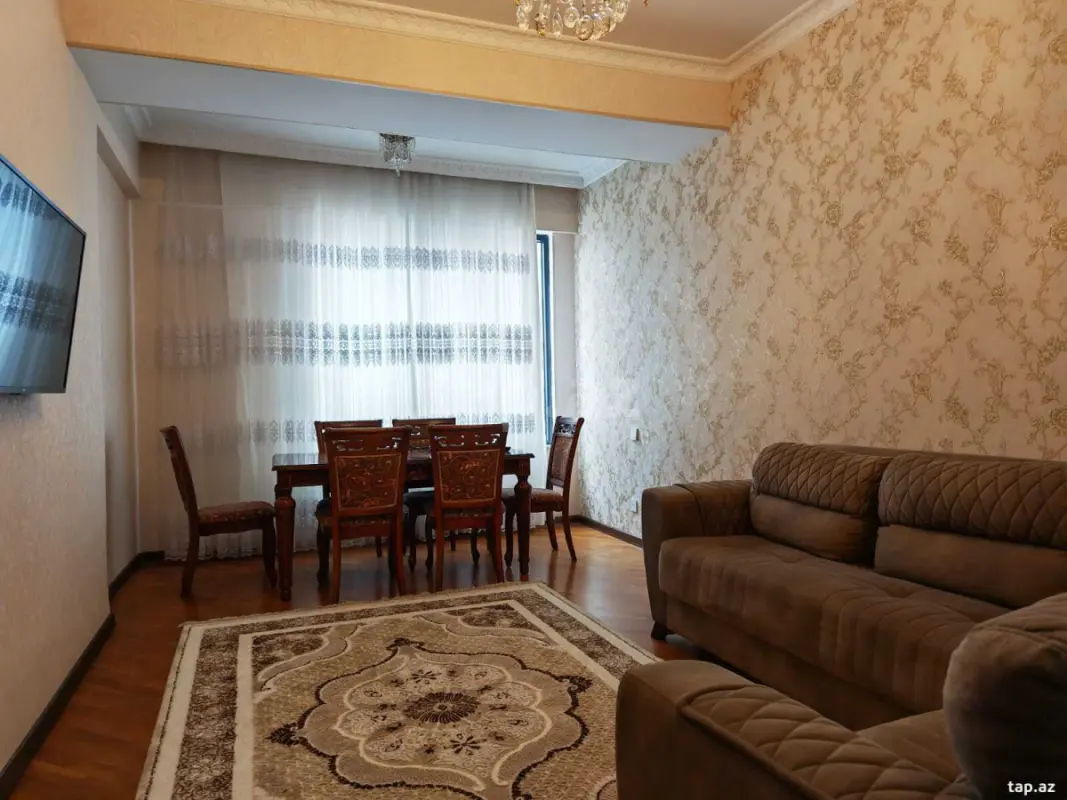 Kirayə verilir 3 otaqlı yeni tikili 100 m²