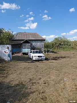 Satılır 3 otaqlı həyət evi 60 m² — Saatlı 3 otaq 60.00 m²