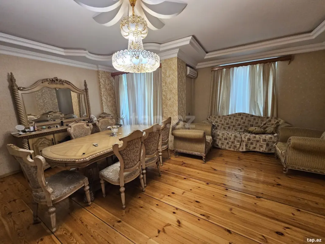 Satılır 4 otaqlı mənzil 145 m²