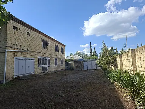 Satılır 8 otaqlı həyət evi 400 m² — Sabirabad 8 otaq 400.00 m²