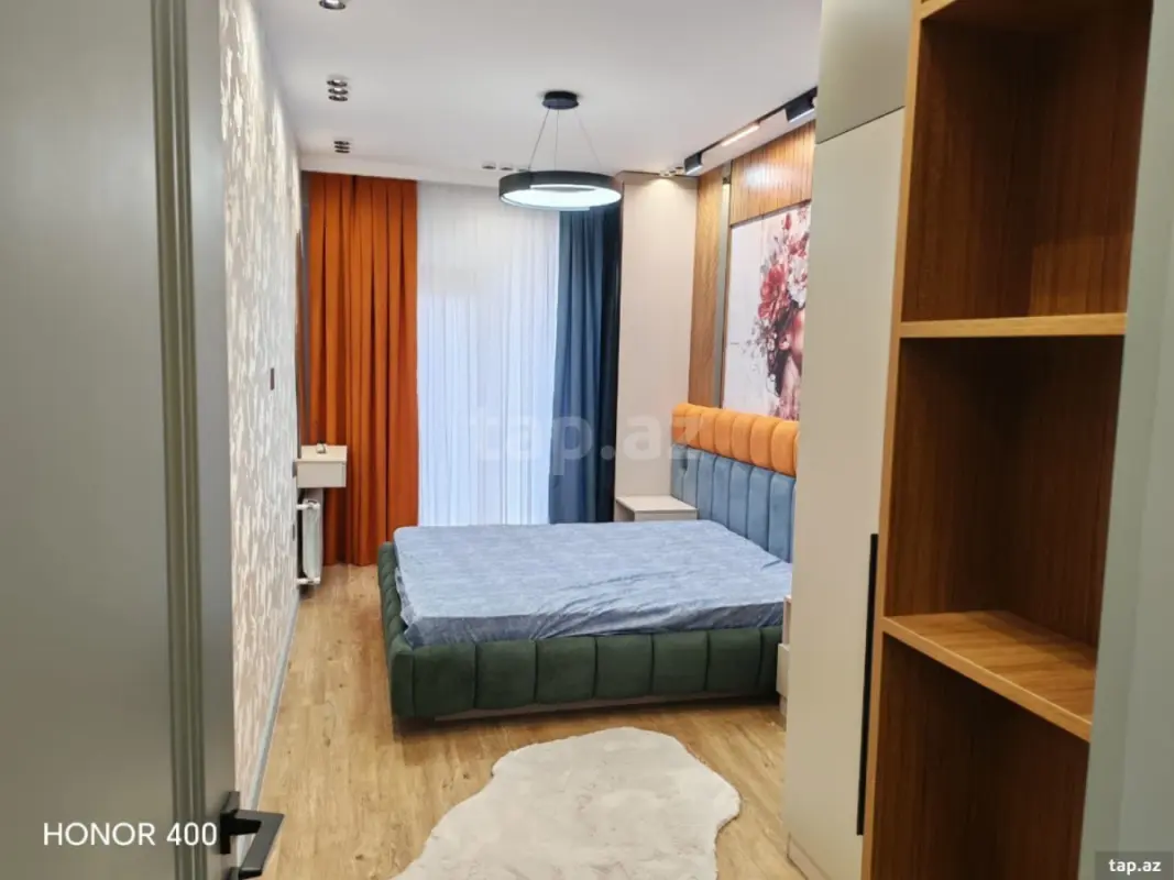 Kirayə verilir 2 otaqlı yeni tikili 64 m²