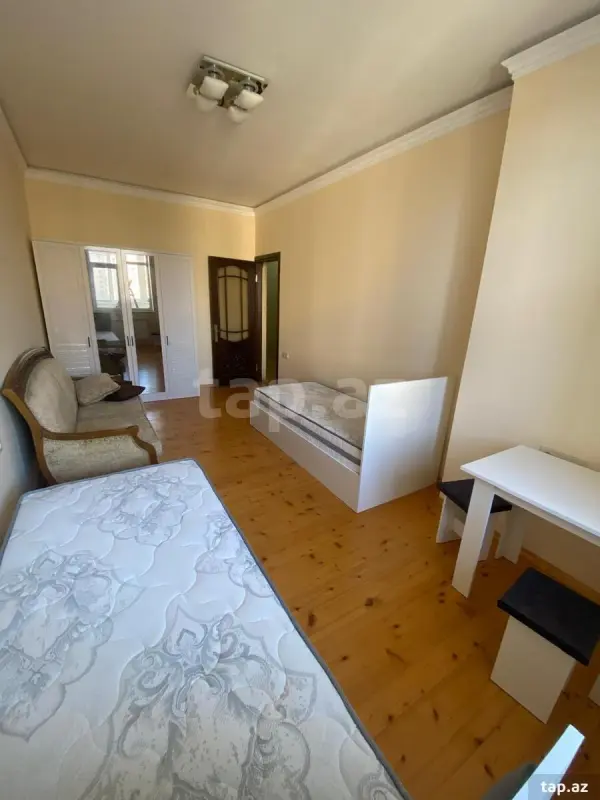 Kirayə verilir 3 otaqlı yeni tikili 80 m²