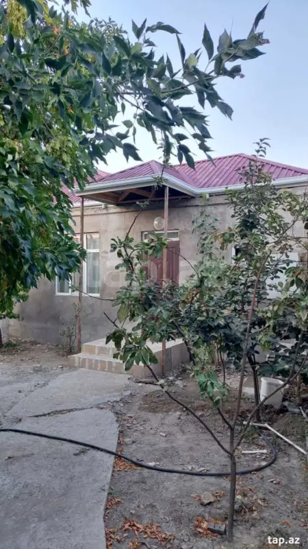Kirayə verilir 3 otaqlı həyət evi 100 m²