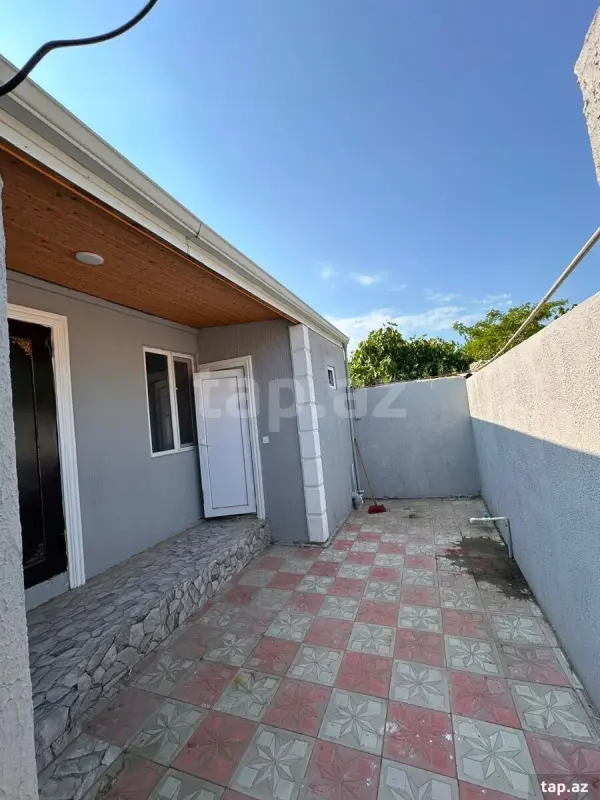 Satılır 1 otaqlı həyət evi 40 m²