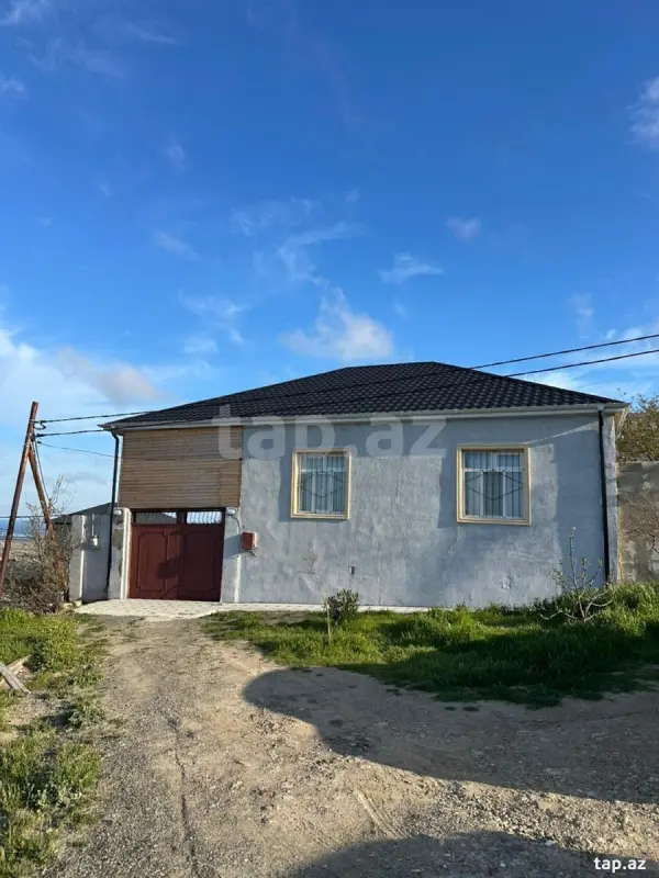 Satılır 4 otaqlı həyət evi 110 m²