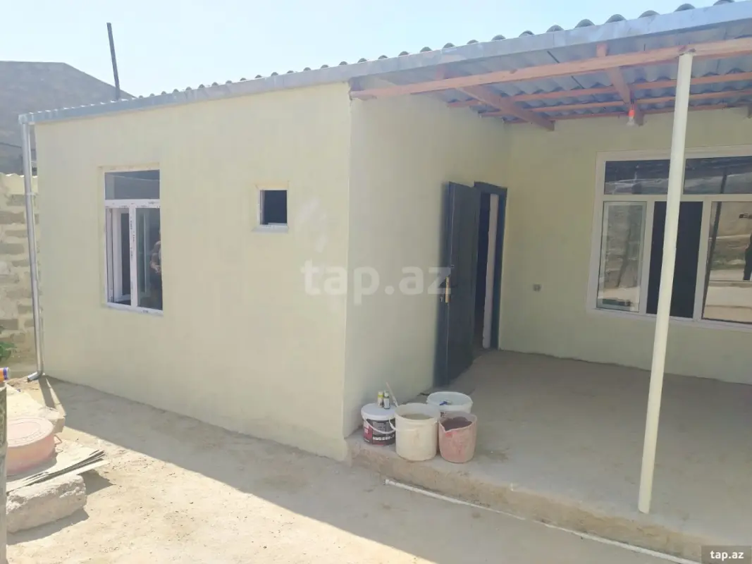 Satılır 4 otaqlı həyət evi 150 m²