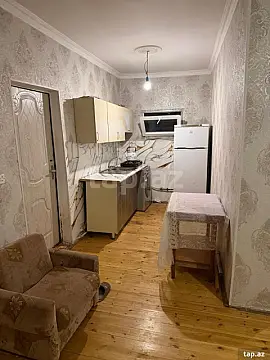 Kirayə verilir 2 otaqlı həyət evi — Bakı 2 otaq 0.00 m²