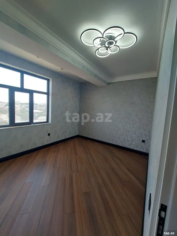 Kirayə verilir 3 otaqlı yeni tikili 90 m²