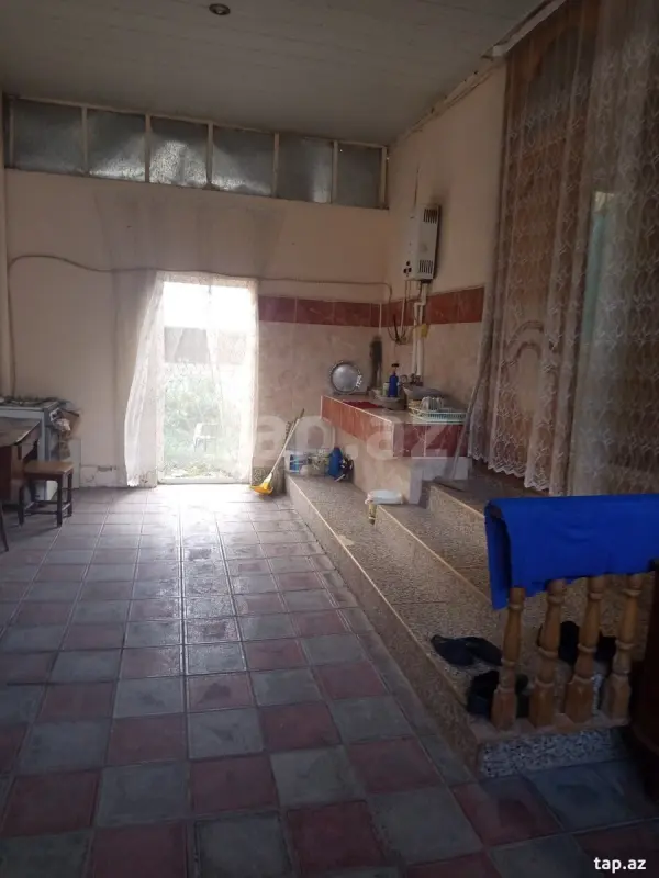 Satılır 3 otaqlı yeni tikili 200 m²