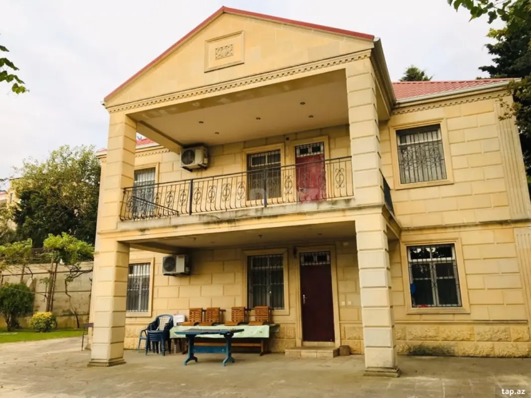 Kirayə verilir 5 otaqlı həyət evi 240 m²