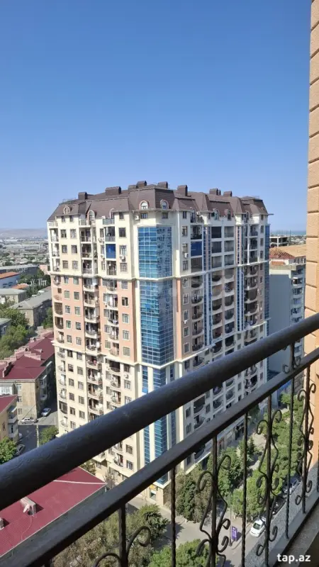 Satılır 3 otaqlı yeni tikili 143 m²