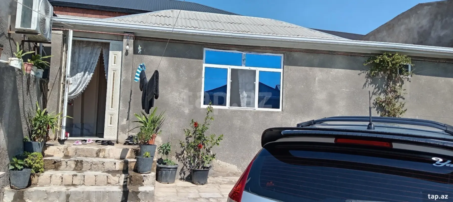 Satılır 3 otaqlı həyət evi 200 m²