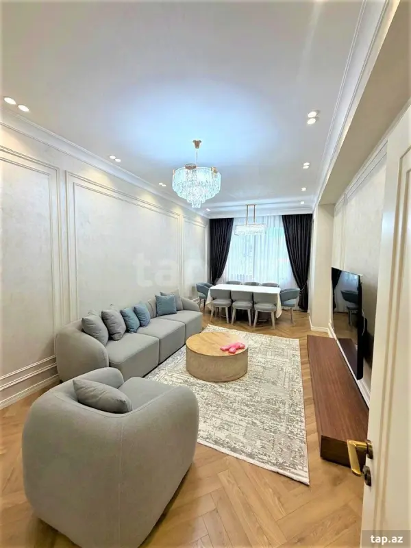 Kirayə verilir 4 otaqlı yeni tikili 180 m²