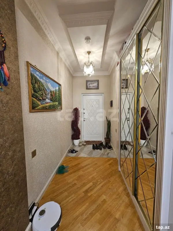 Satılır 4 otaqlı yeni tikili 175 m²