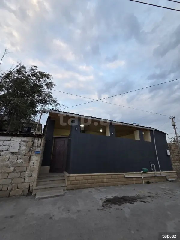 Satılır 3 otaqlı həyət evi 82 m²