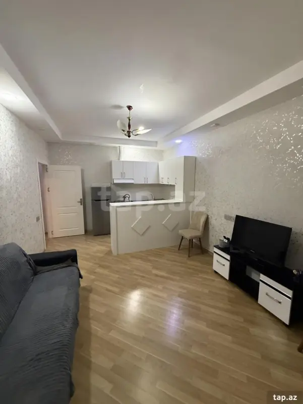 Kirayə verilir 3 otaqlı yeni tikili 85 m²
