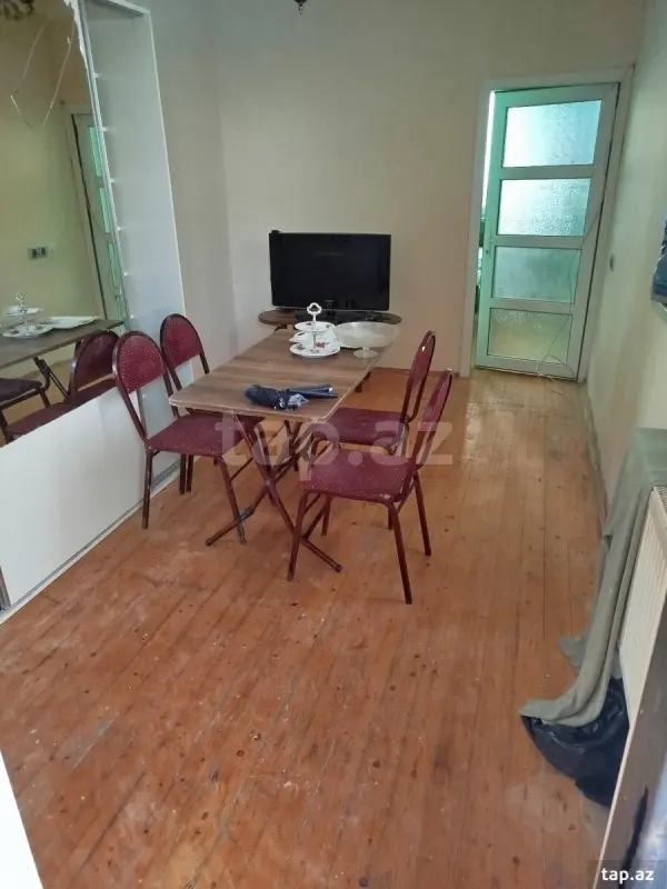 Kirayə verilir 2 otaqlı həyət evi 60 m²