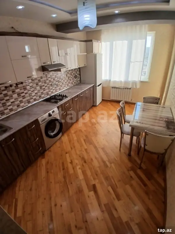 Kirayə verilir 2 otaqlı yeni tikili 70 m²