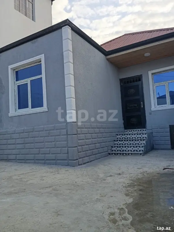 Satılır 3 otaqlı yeni tikili 65 m²