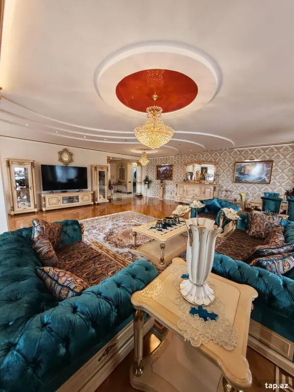 Satılır 5 otaqlı yeni tikili 285 m²