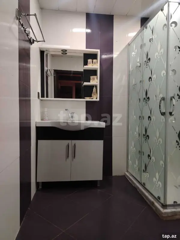 Kirayə verilir 3 otaqlı yeni tikili 84 m²