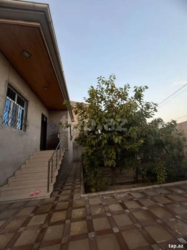 Satılır 4 otaqlı həyət evi 100 m²