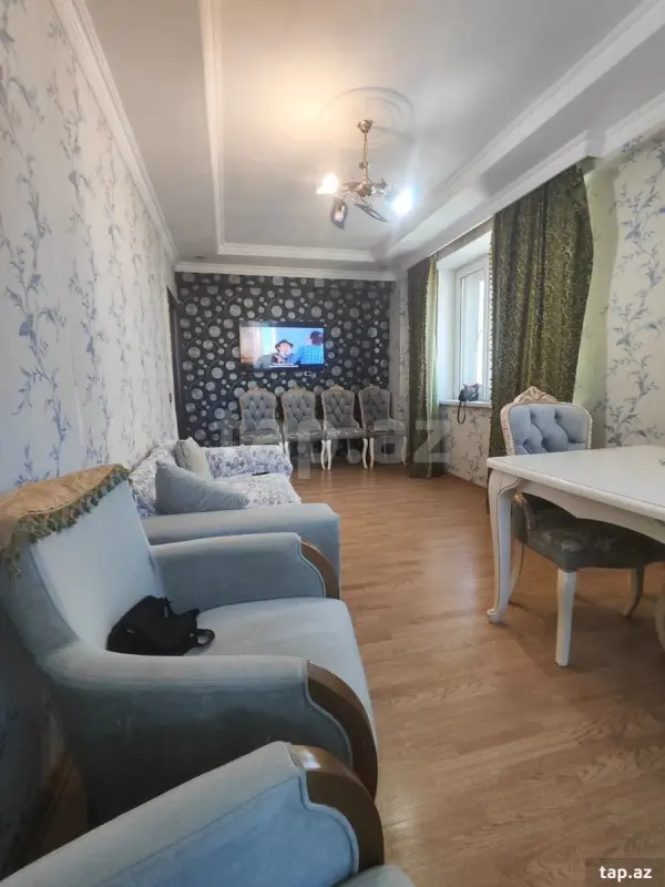 Satılır 2 otaqlı yeni tikili 70 m²