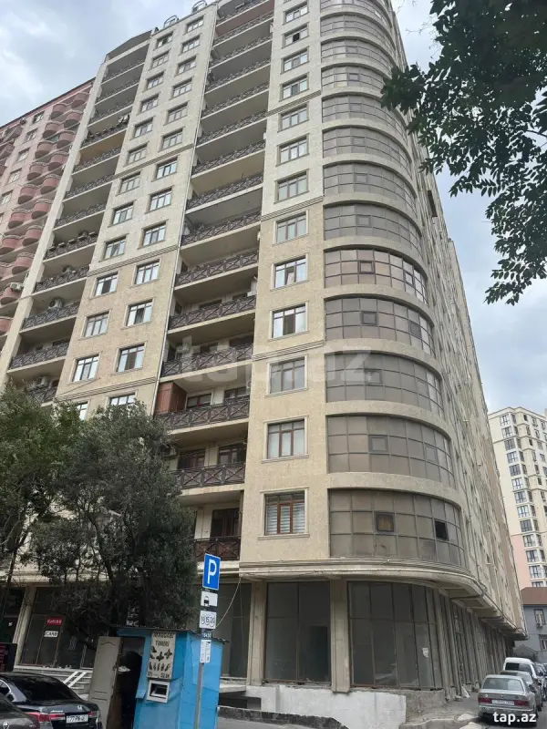 Satılır 3 otaqlı yeni tikili 177 m²