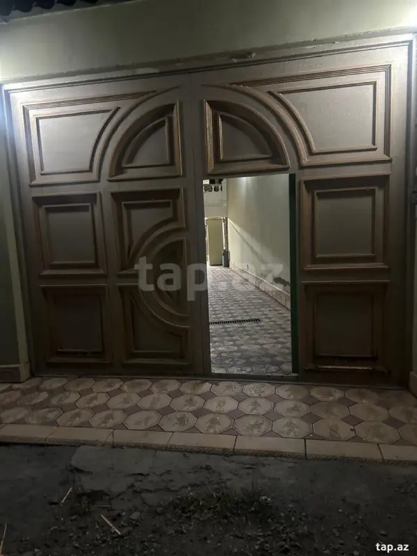 Kirayə verilir 3 otaqlı yeni tikili 150 m²