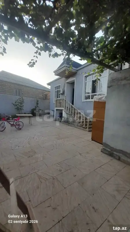 Satılır 4 otaqlı həyət evi 250 m²