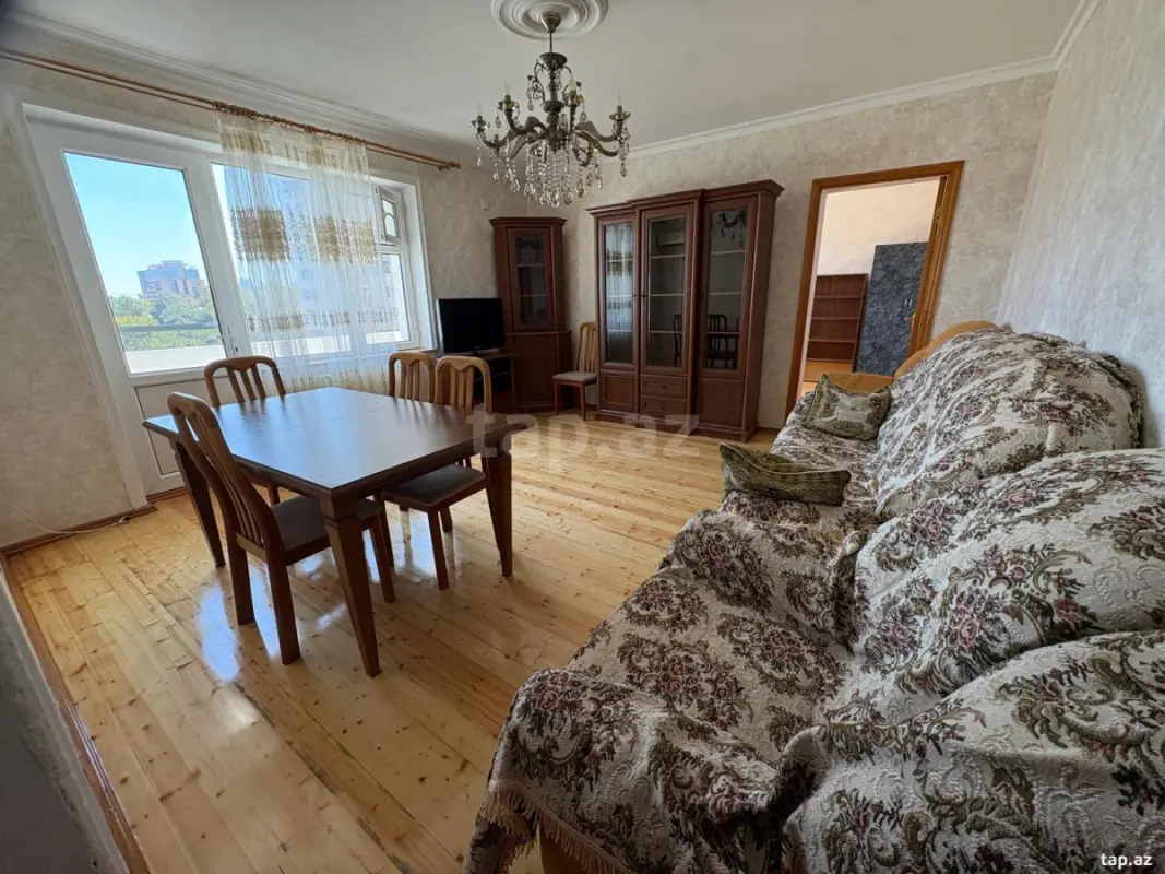Kirayə verilir 4 otaqlı mənzil 100 m²