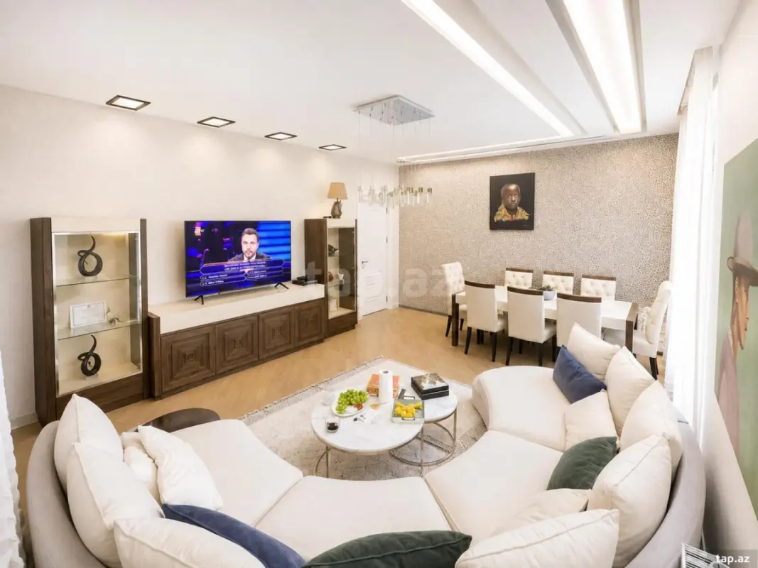 Satılır 4 otaqlı yeni tikili 155 m²