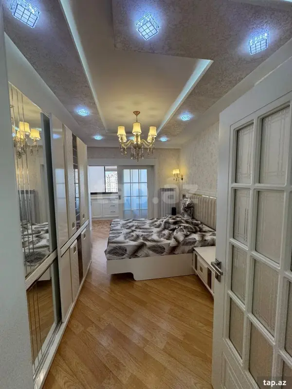 Satılır 2 otaqlı yeni tikili 75 m²