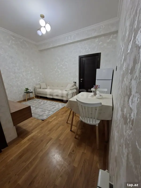 Kirayə verilir 2 otaqlı yeni tikili 30 m²