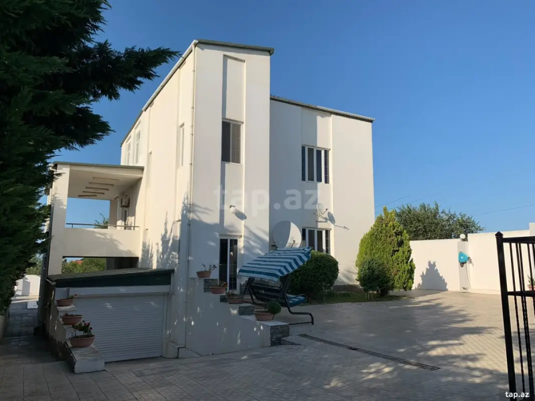 Satılır 6 otaqlı həyət evi 30 m²